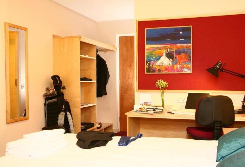 Quarto Estandar, David Russell Apartments Marconi