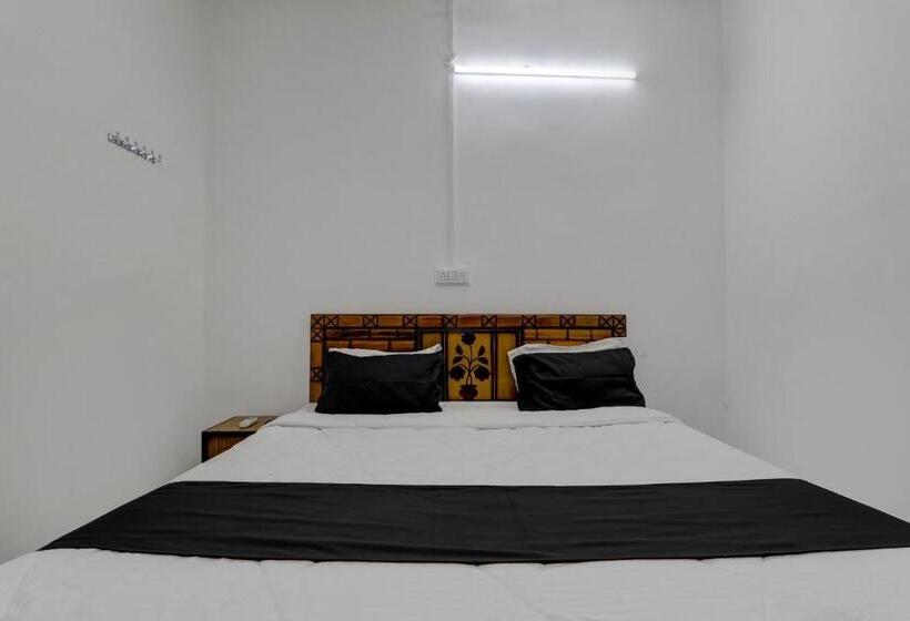 غرفة كلاسيكية ثلاثية, Oyo Flagship Chitra Guest House