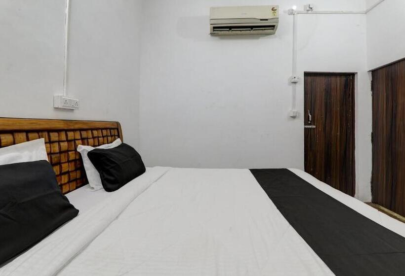 غرفة كلاسيكية ثلاثية, Oyo Flagship Chitra Guest House