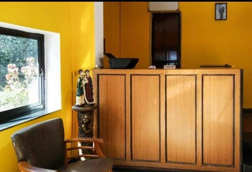 غرفة كلاسيكية ثلاثية, Oyo Village Inn