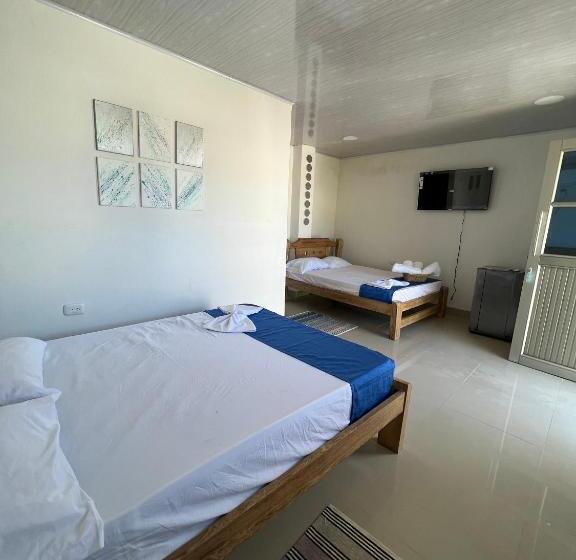 经典四人房间, Tintipan