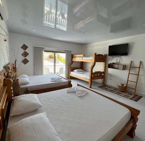 高级家庭房间, Tintipan