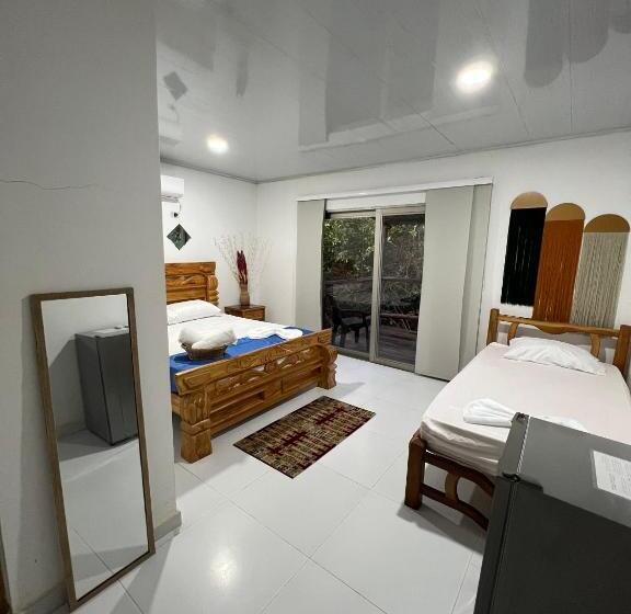 高级三人间, Tintipan