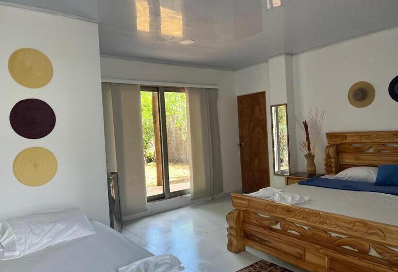 带花园景观的标准三人间, Tintipan