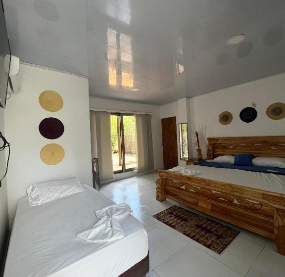 带花园景观的标准三人间, Tintipan