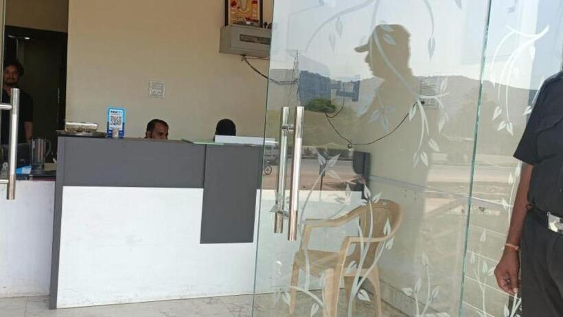 غرفة ديلوكس, The Hotel Bundi Safari