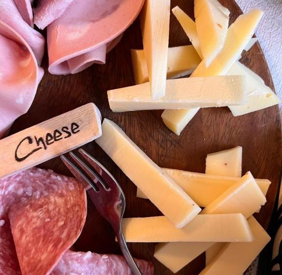 חדר סטנדרט נוף להרים, Borgo Lungofiume B&b