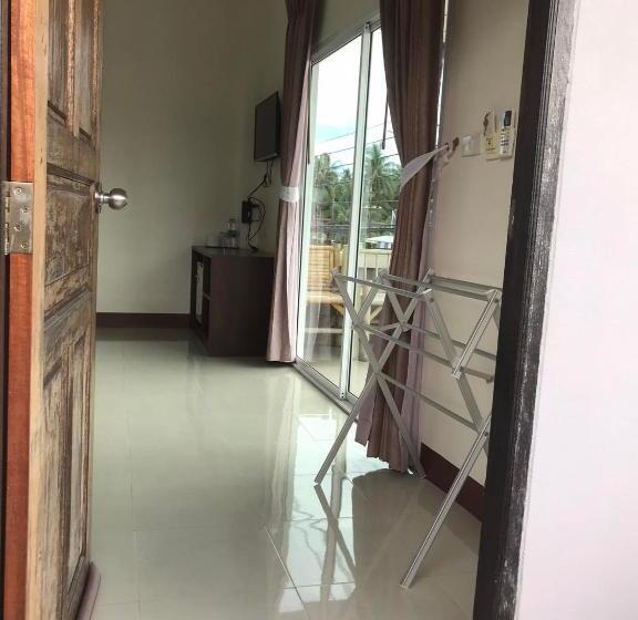 דירת חדר, Hassana Apartment