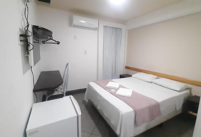 غرفة قياسية, Coité Plaza