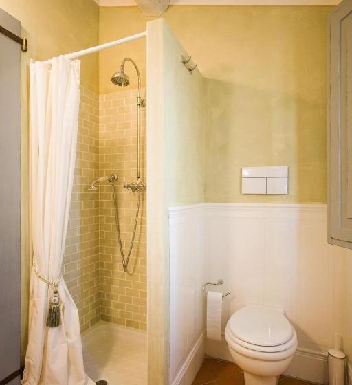 Апартаменты 1 Спальня, Isa Farmhouse With Swimming Pool Just 20 Minutes From Arezzo, Apartments With Panoramic Views