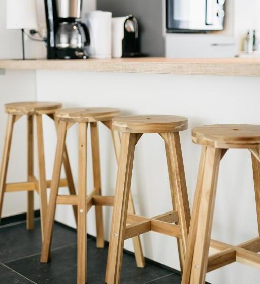 إستوديو ديلوكس, Le Gîtel