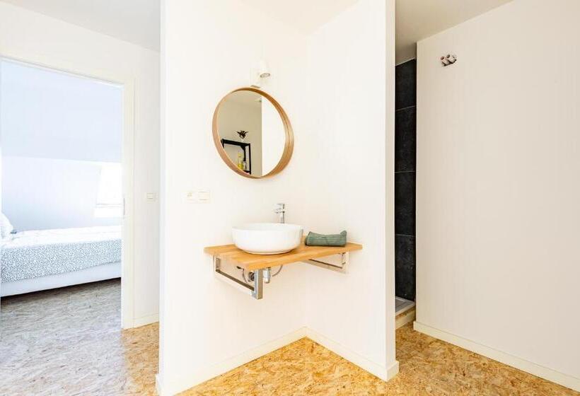 شقة غرفتين, Le Gîtel