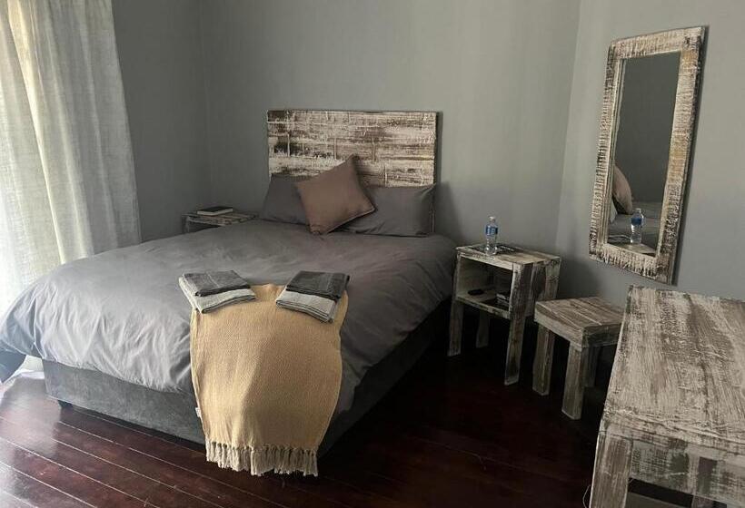Номер Стандарт, Plantation House, Boksburg