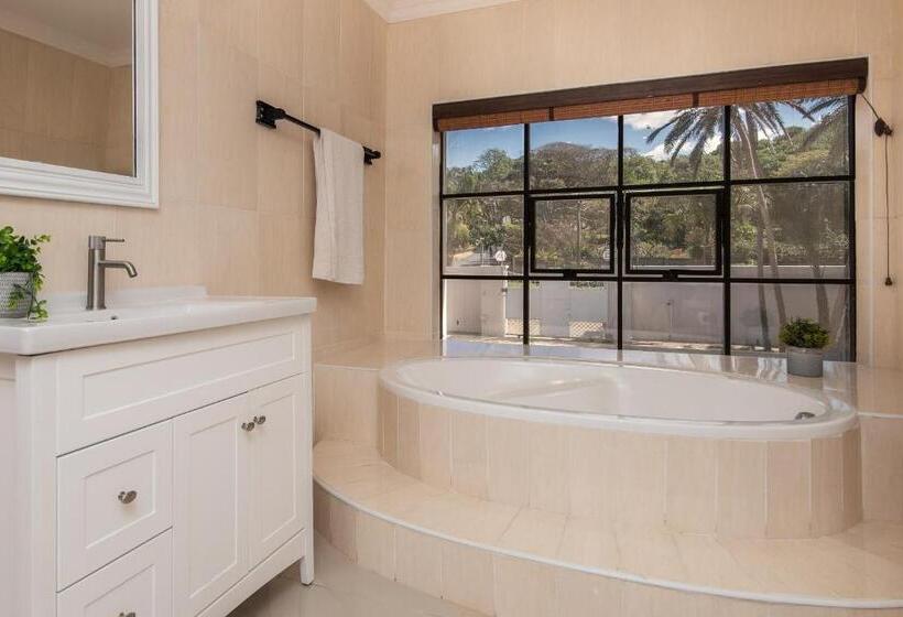 스탠다드 룸 가든 전망, The Beach Palace Ramsgate