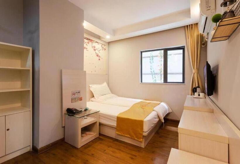 اتاق استاندارد یک نفره, Qi Cheng Hotel   Shenzhen North Railway Station