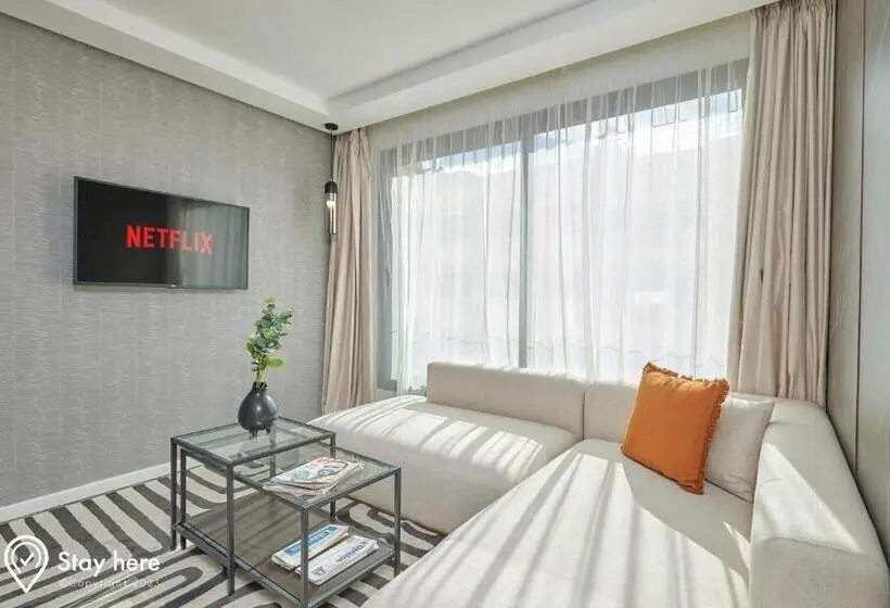 Juniorsviitti, Stayhere Rabat Agdal 4