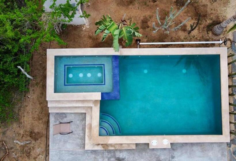 جناح مطلّ علي البحر, Villas Del Scarlet Cardones