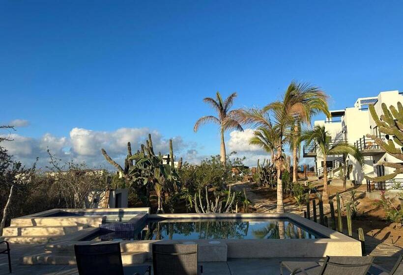 جناح مطلّ علي البحر, Villas Del Scarlet Cardones