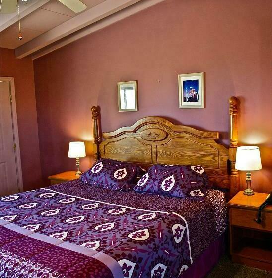 带大床的标准间, Harmony Motel