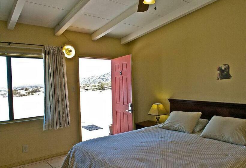 带大床的标准间, Harmony Motel