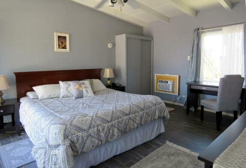 带大床的标准间, Harmony Motel