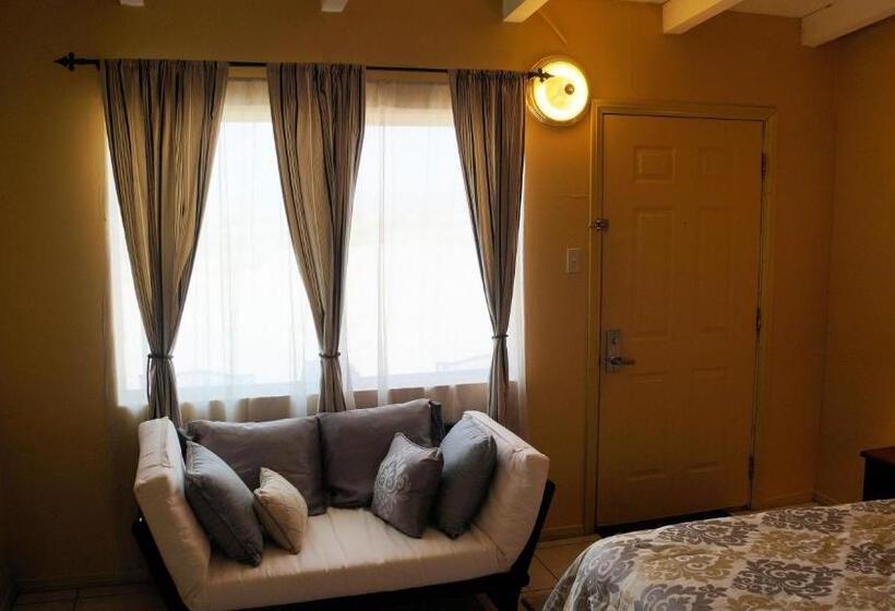 带大床的豪华间, Harmony Motel