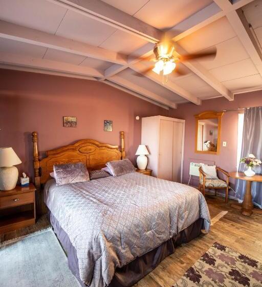 带大床的豪华间, Harmony Motel