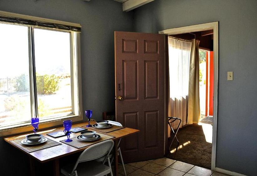 豪华房间, Harmony Motel