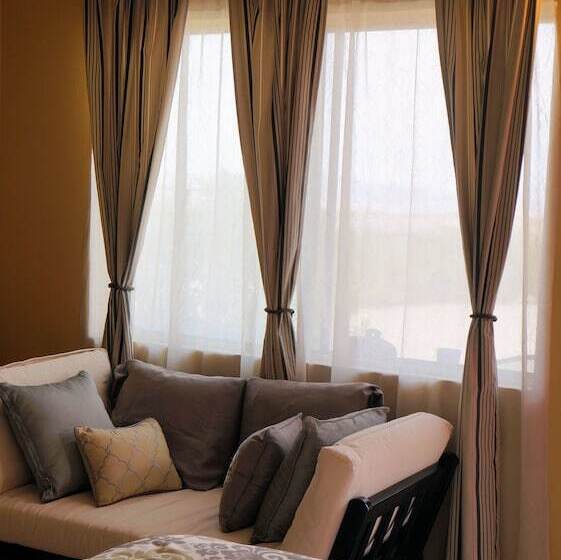 带大床的豪华间, Harmony Motel