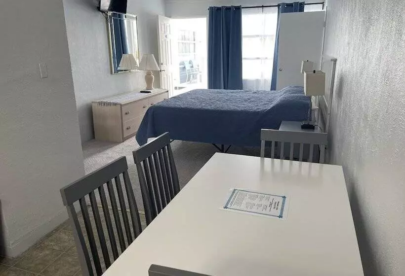 ファミリールーム, Chateau Bleu