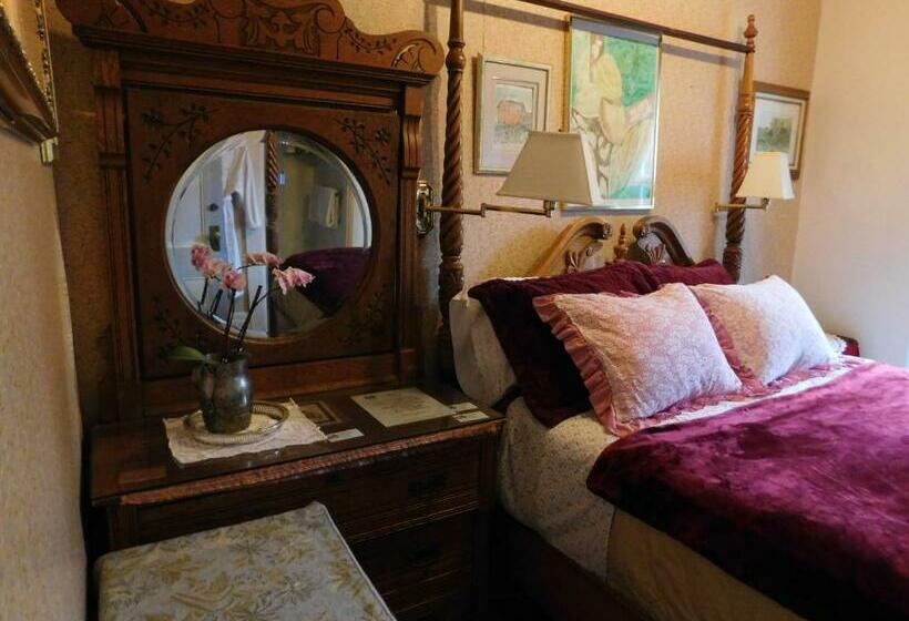 デラックスルーム, Cliff Crest Inn