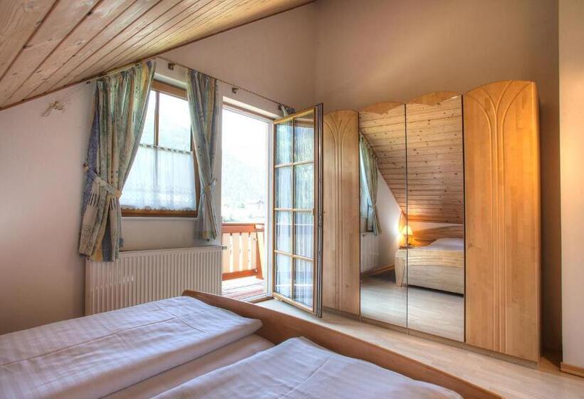 带2个卧室的高级公寓, Ferienhaus Christina & Haus Dr. Krainer