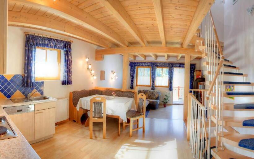 带2个卧室的高级公寓, Ferienhaus Christina & Haus Dr. Krainer