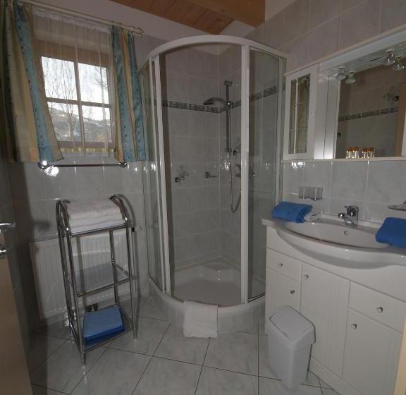 带2个卧室的高级公寓, Ferienhaus Christina & Haus Dr. Krainer