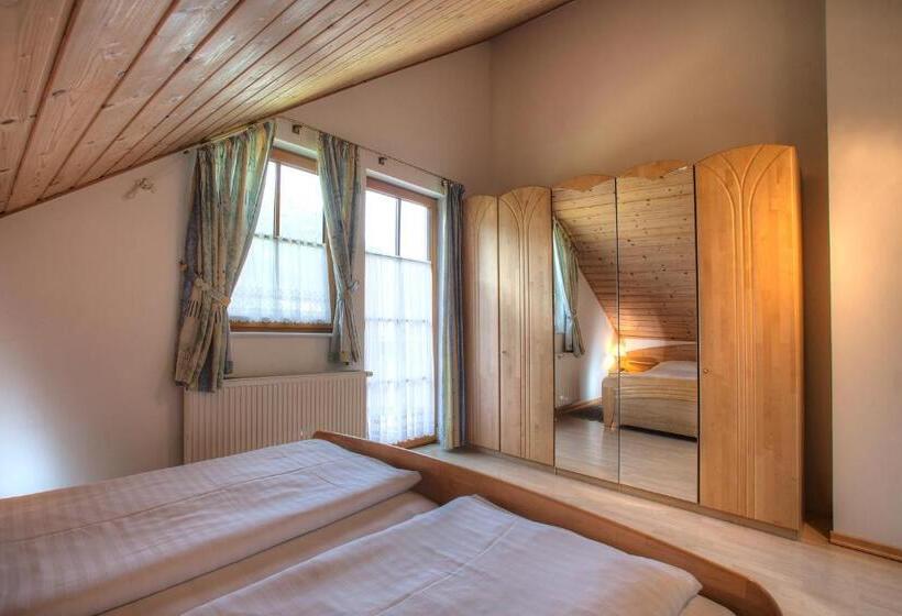 带2个卧室的高级公寓, Ferienhaus Christina & Haus Dr. Krainer