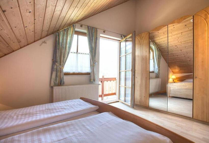 带2个卧室的高级公寓, Ferienhaus Christina & Haus Dr. Krainer