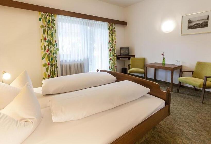 Quarto standard, Gasthaus Zum Hirsch