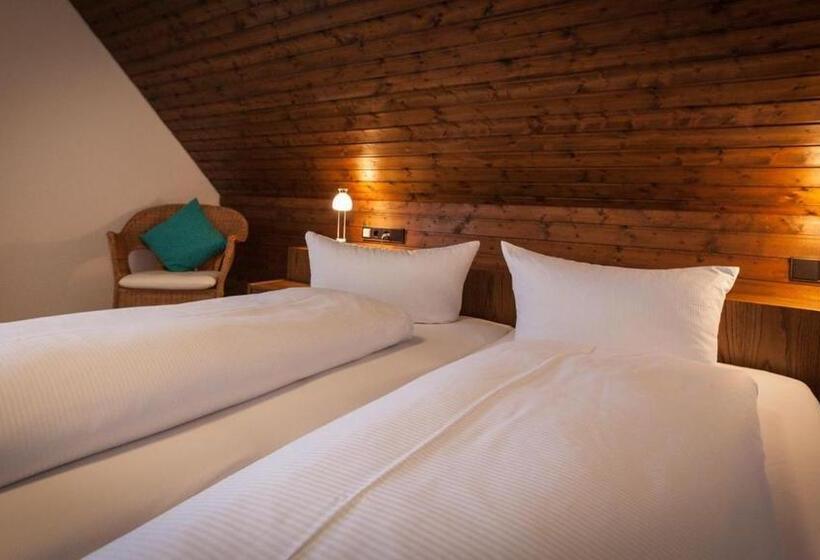 Quarto standard, Gasthaus Zum Hirsch