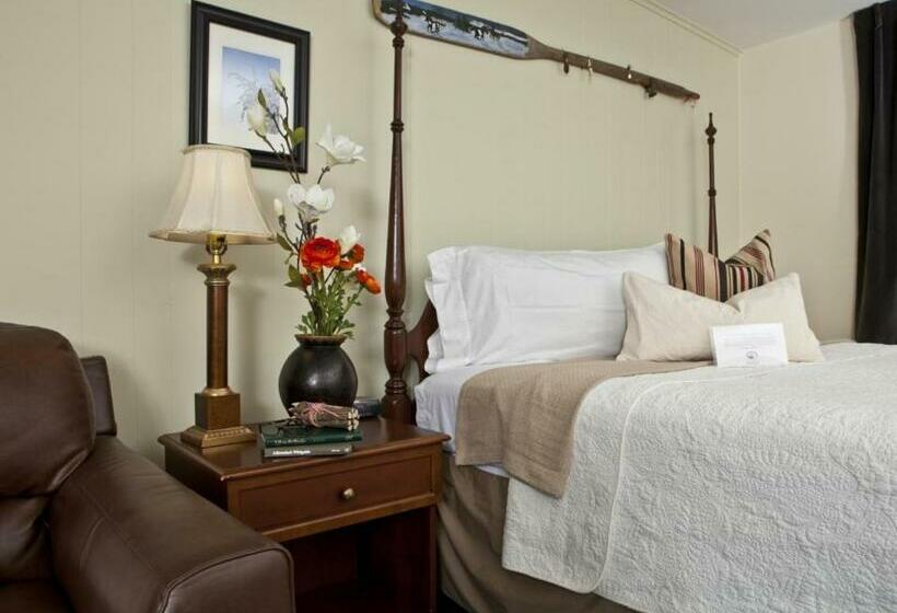 스위트 킹사이즈 침대, Gauthier's Saranac Lake Inn