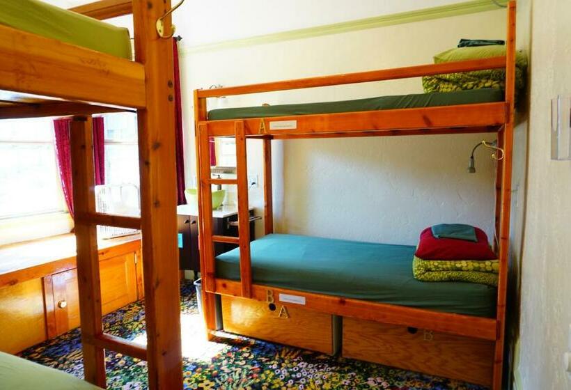 غرفة قياسية حمام مشترك, Green Tortoise Hostel