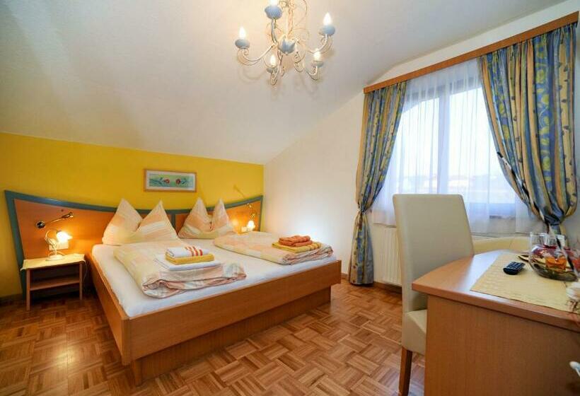 Номер Стандарт с Балконом, Martinihof Bad Tatzmannsdorf