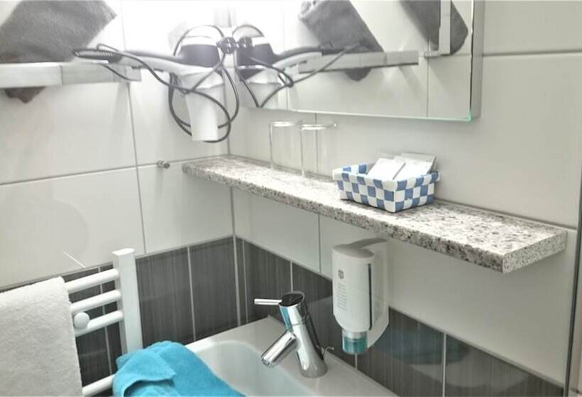 חדר סטנדרט יחיד, Pension Ilmhof