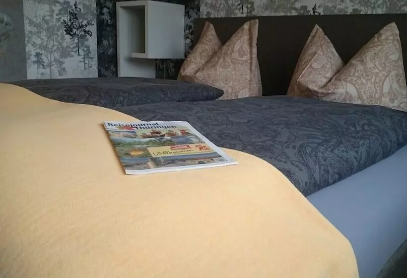Standard Kolmen Hengen Huone, Pension Ilmhof