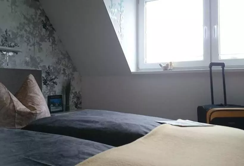 Standard Kolmen Hengen Huone, Pension Ilmhof