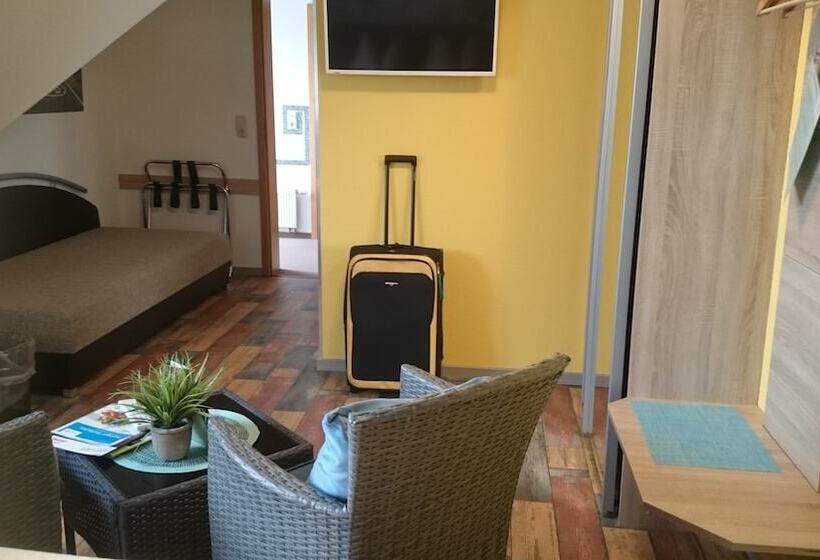 חדר סטנדרט לשלושה, Pension Ilmhof