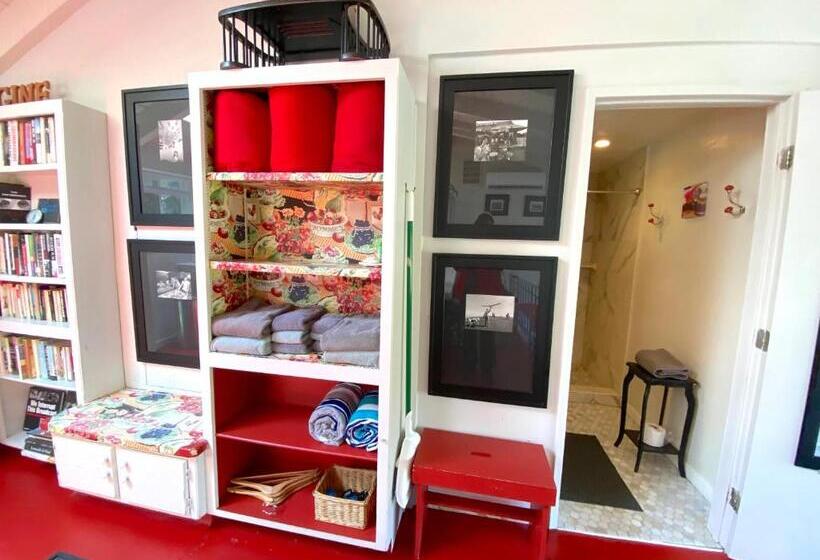 Студия Deluxe, Rio Sierra Riverhouse