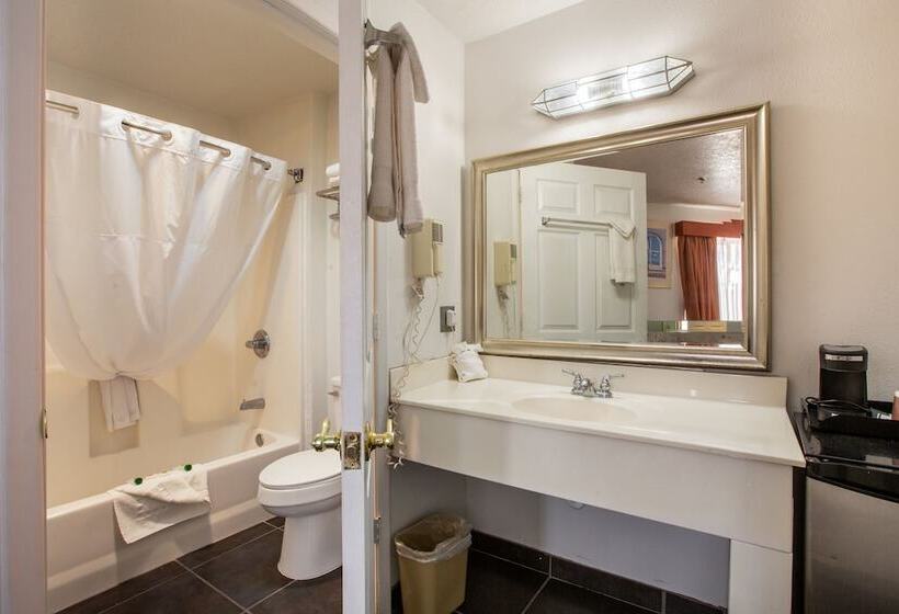 スイート（家族用）, Sandia Peak Inn Old Town Abq, A Howard Johnson By Wyndham