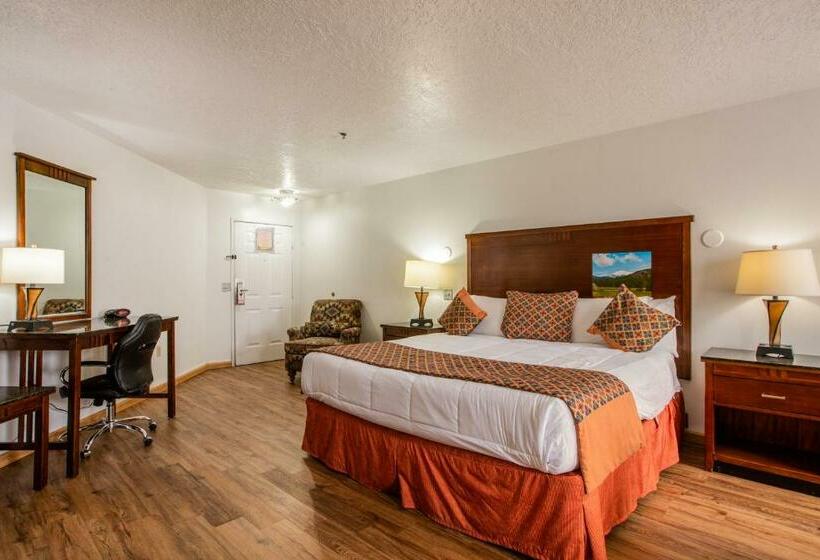 キングサイズベッドのスタンダードルーム, Sandia Peak Inn Old Town Abq, A Howard Johnson By Wyndham