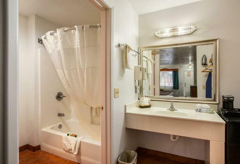 スイート（家族用）, Sandia Peak Inn Old Town Abq, A Howard Johnson By Wyndham