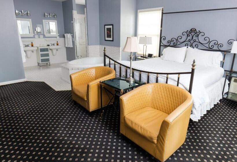 اتاق استاندارد با تخت بزرگ برای معلولان, The Inn On First
